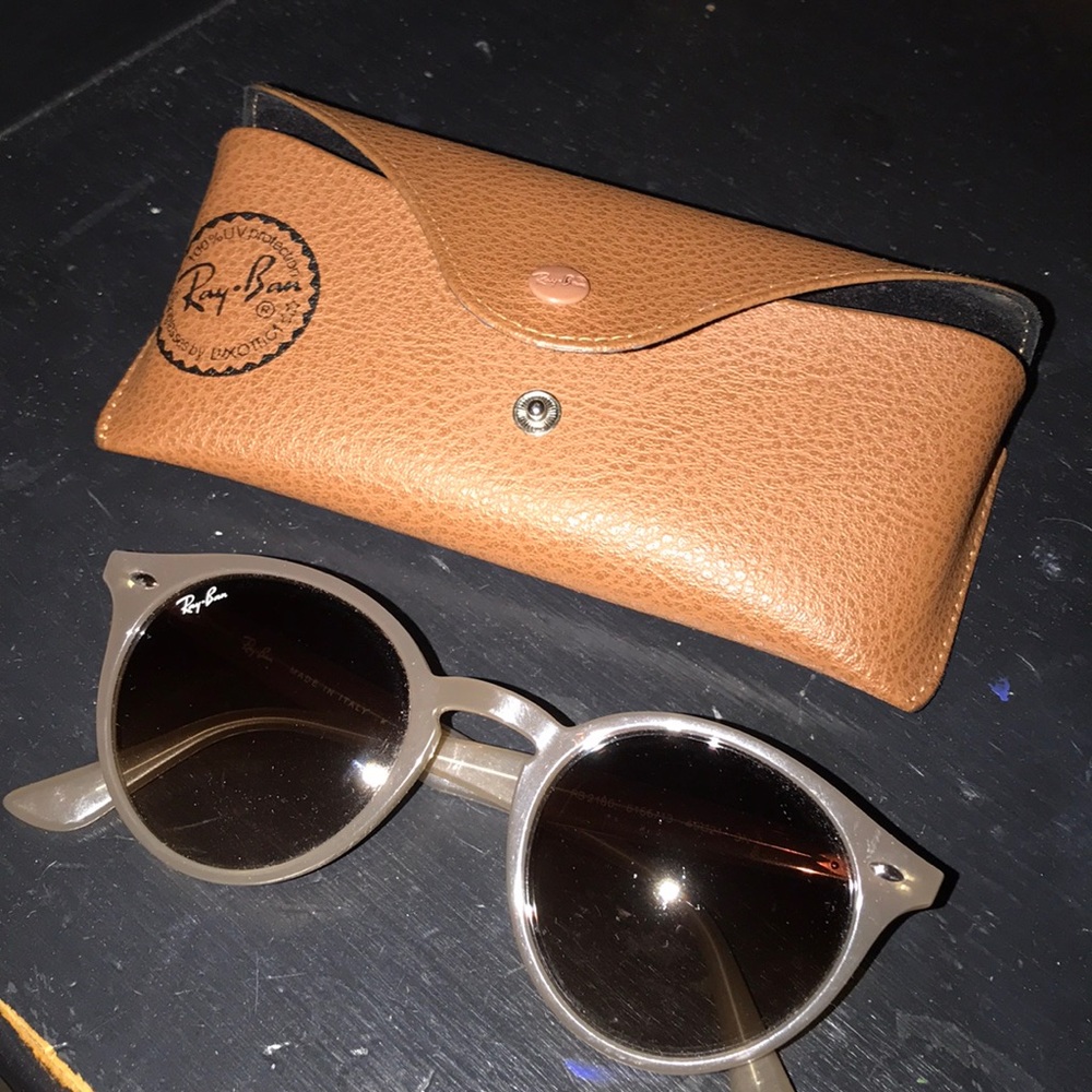 brand new, never used ray bans